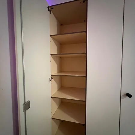 Cosy Side Apartment